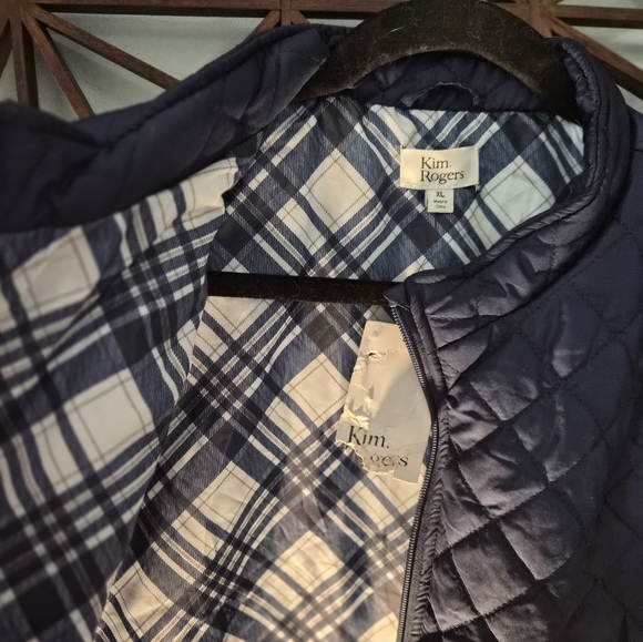 Kim Rogers Dark Blue Quilted Vest - Picture 8 of 11